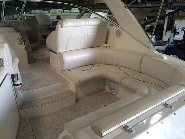 Cruiser 370 Express 1