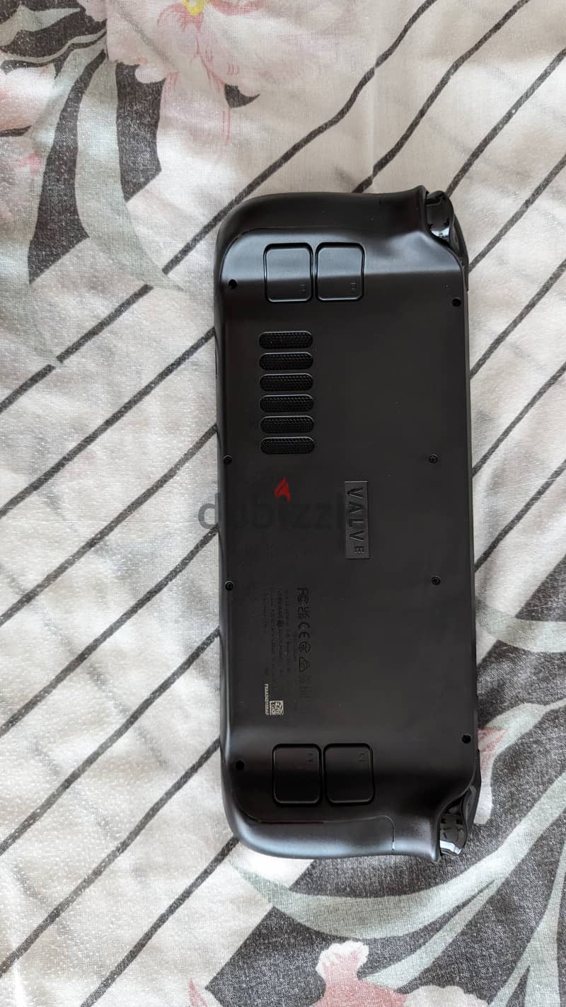 Steam Deck gaming console 64gb + 512gb sd card excellent condition 1