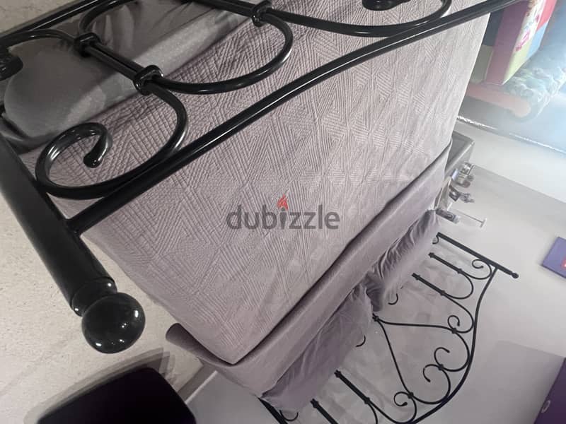 Bed + Mattress تخت مع فرشة 2