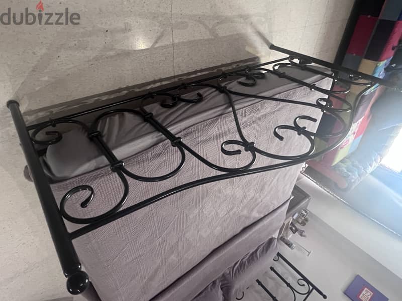 Bed + Mattress تخت مع فرشة 3