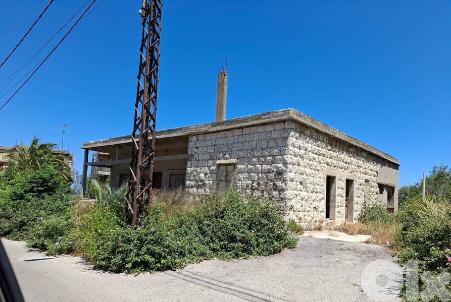 Land with stand-alone house for sale in Hamatأرض مع منزل مستقل للبيع 0