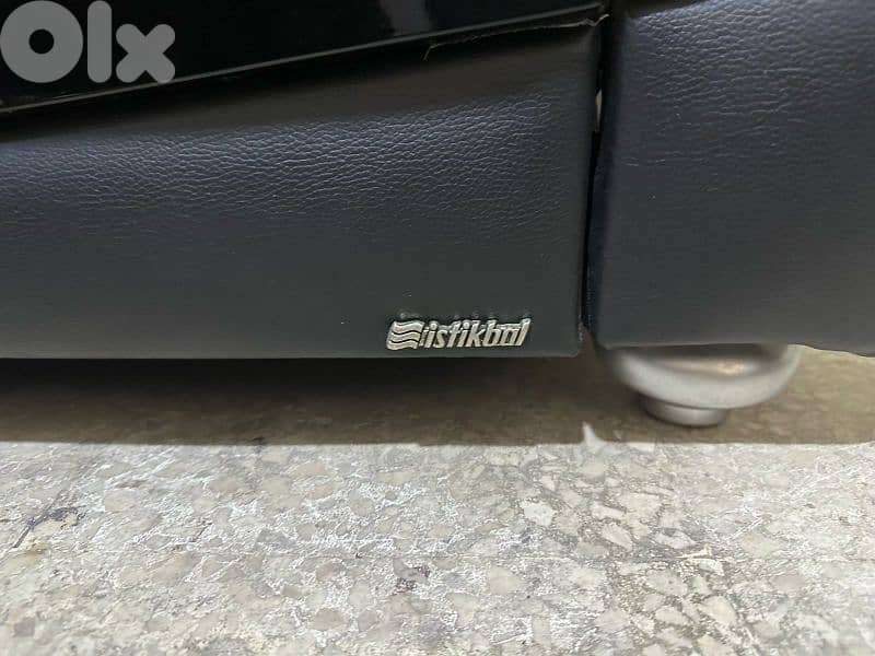 طقم كنبايات شغل istikbal تركي مع طاولة وسط بتفتح صندوق 6