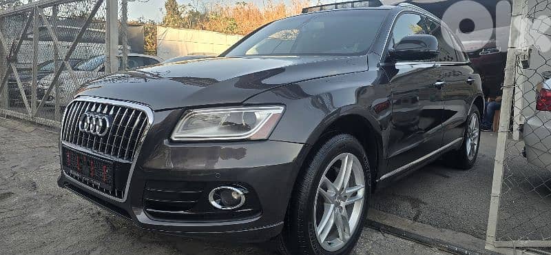 Audi Q5 2017 luxury package full options Ajnabieh clean carfax 0