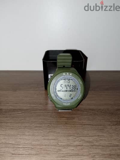 ساعة 5.11 ديجيتال ضد الماي ، نوعية مرتبة