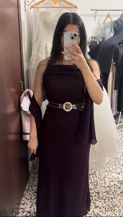 فستان للبيع