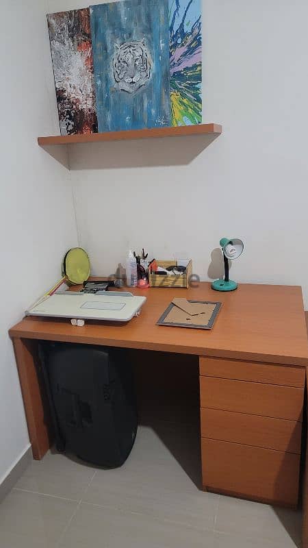 closet & desk 1