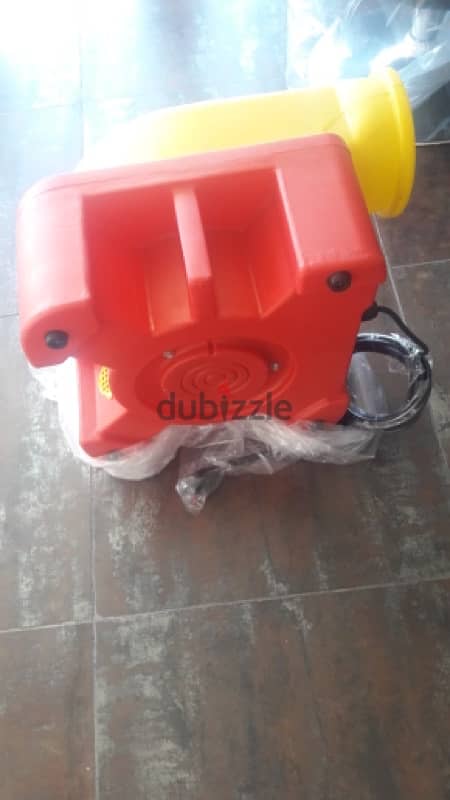 Inflatable CE Blower 1