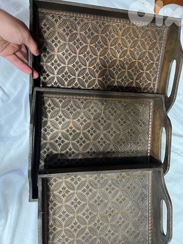 صواني خشب طقم عدد ٣ 0