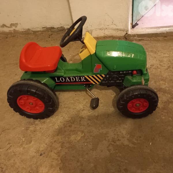 Tractor ideal for kids less than 5 1