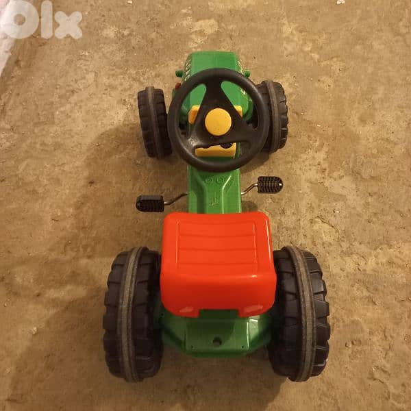 Tractor ideal for kids less than 5 2