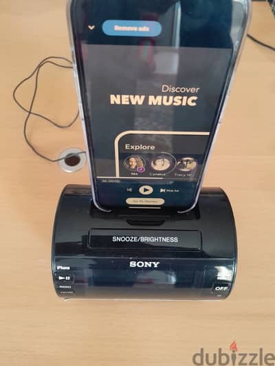 Sony  Dream Machine IPod/ All IPHONES Lightning Radio Alarm Clock.