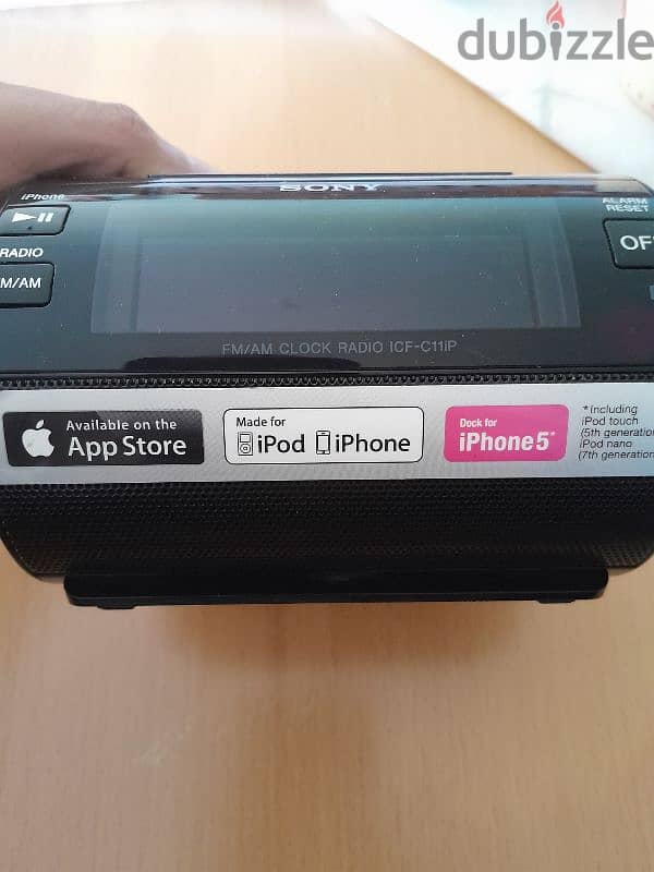 Sony  Dream Machine IPod/ All IPHONES Lightning Radio Alarm Clock. 2