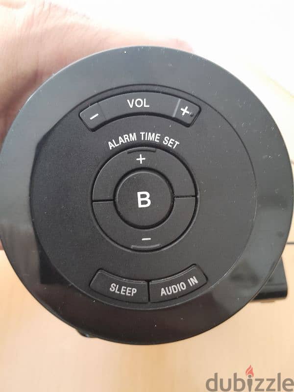 Sony  Dream Machine IPod/ All IPHONES Lightning Radio Alarm Clock. 4