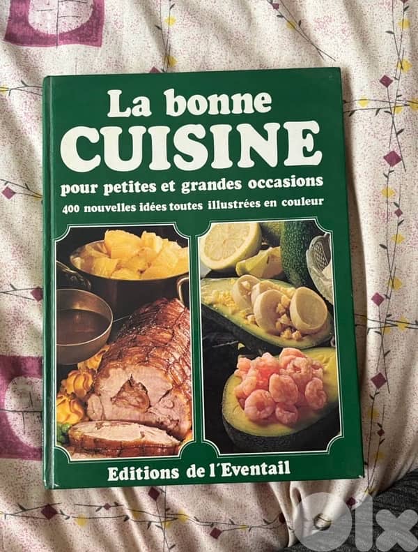 Cookbook~La Bonne Cuisine-French language-vintage-Printed in ITALY 0