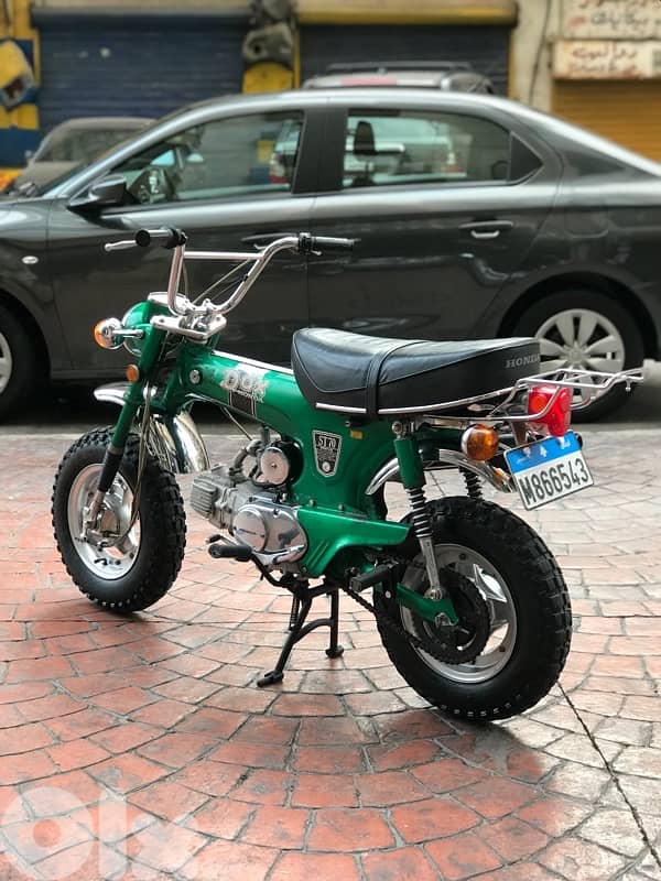 Honda Dax ST 70 vintage 13
