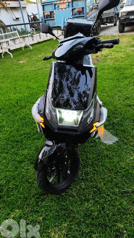 دراجة كهربائية حديثة 0