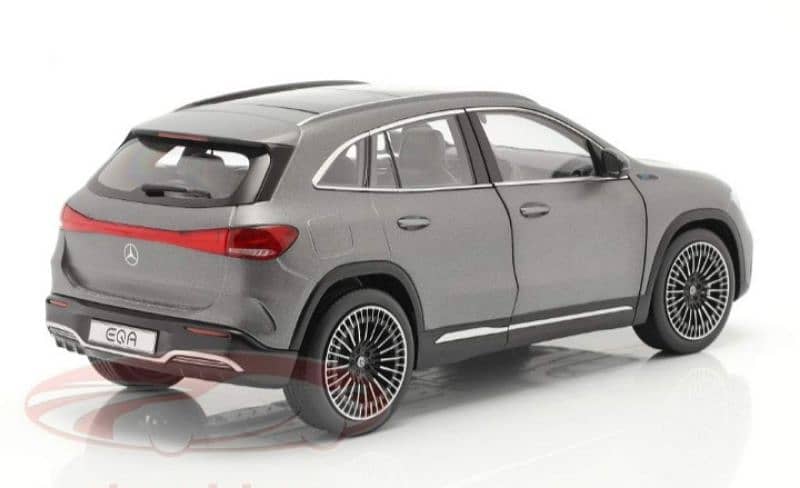 Mercedes EQA (H243) 2021 diecast car model 1;18 4