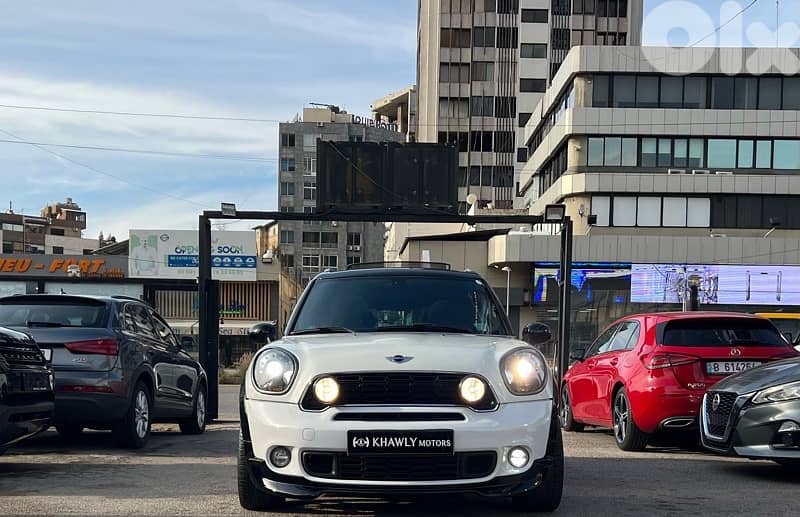 MINI Countryman S ALL4 JCW look 0