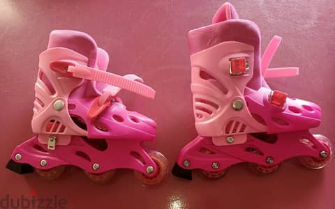 Adjustable rollerblades 30 to 34