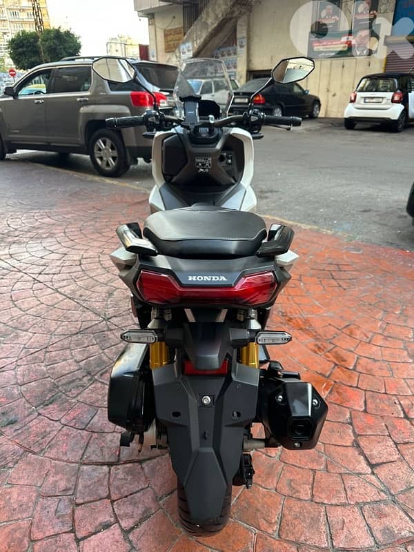 Honda AadV 160 Cc ABS 1