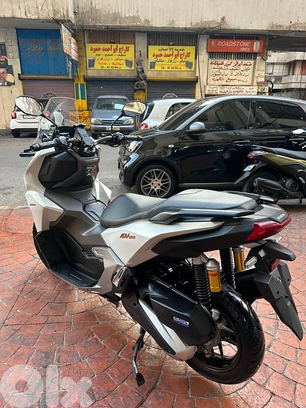 Honda AadV 160 Cc ABS 3