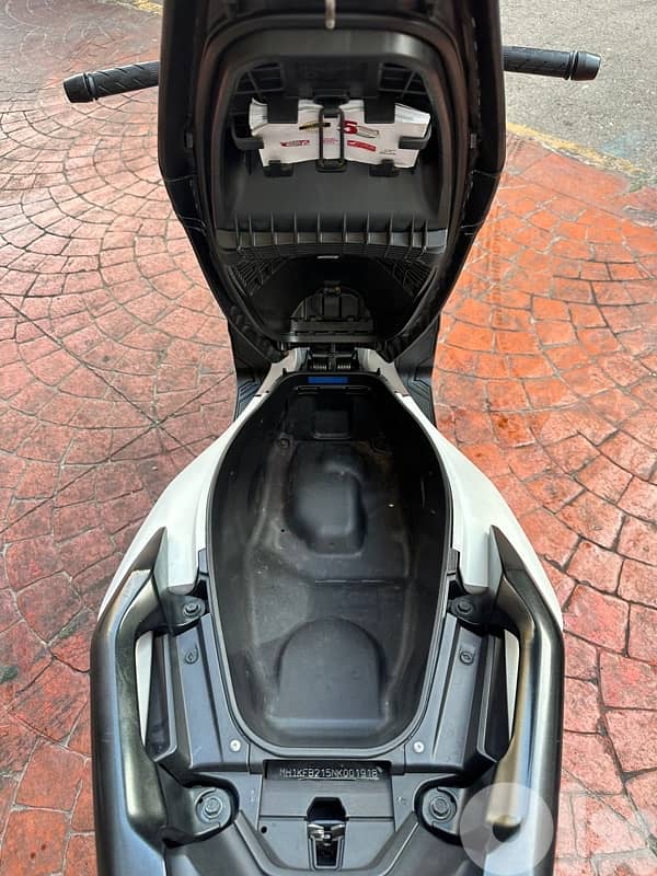 Honda AadV 160 Cc ABS 4