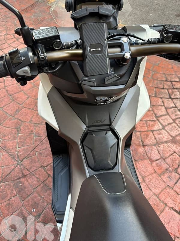 Honda AadV 160 Cc ABS 8