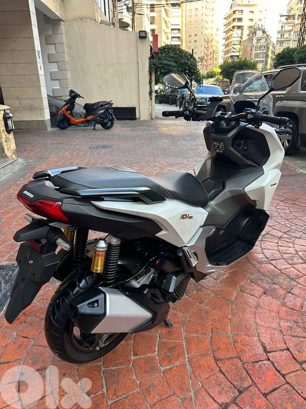 Honda AadV 160 Cc ABS 9