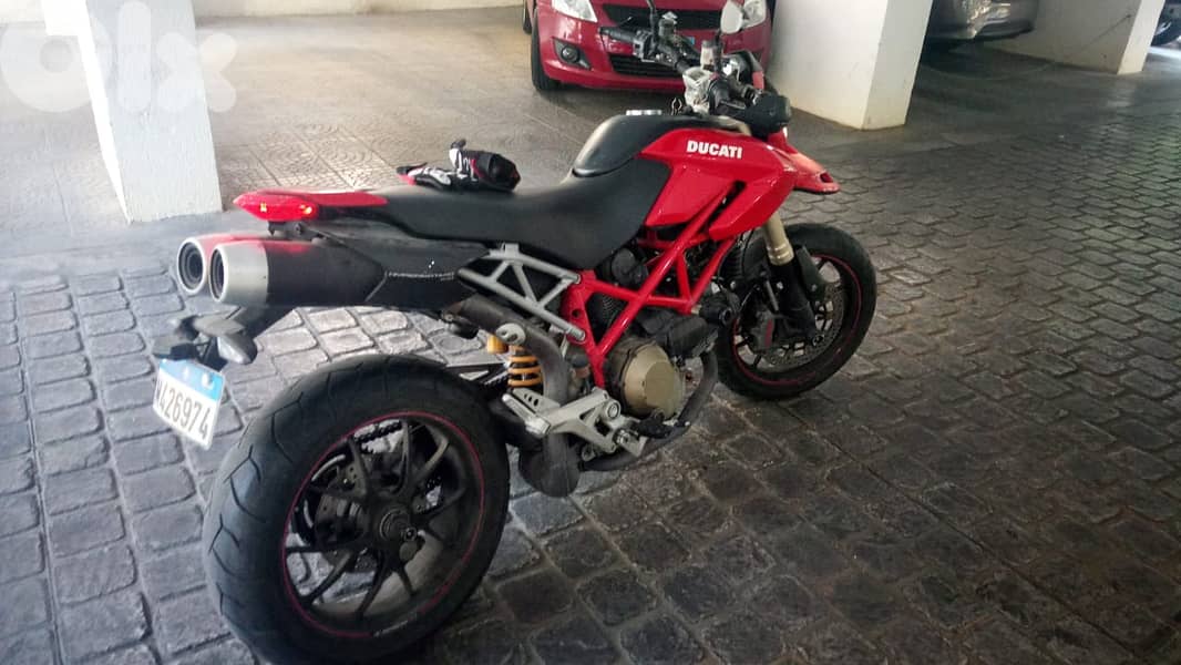 Ducati Hyprmotard 1100SP 4