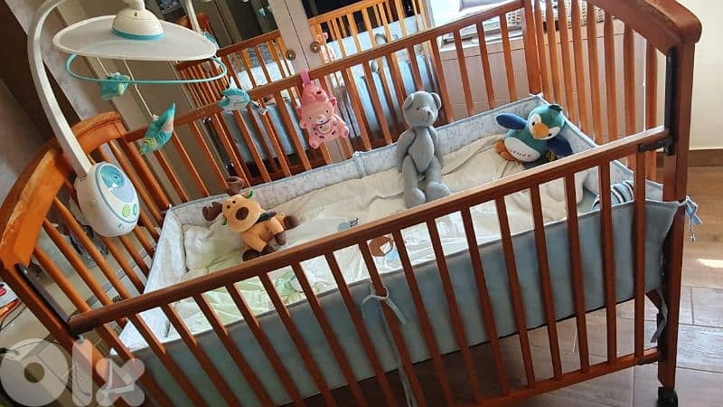 Adjustable bed with 16 pcs fittings 9