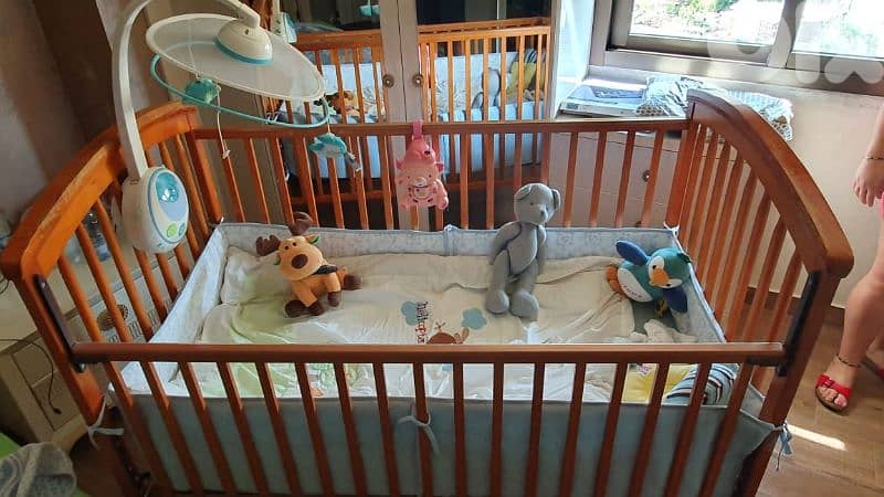 Adjustable bed with 16 pcs fittings 13