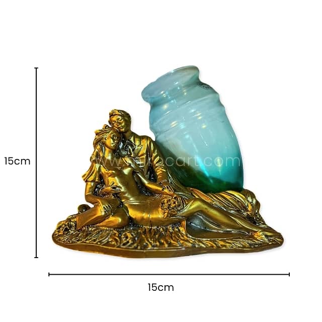 Sculpted Lovers Figurine – Italian-Inspired Decor w/ Soft Opaline Glow 4