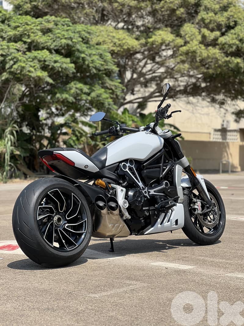 Ducati X Diavel S 1
