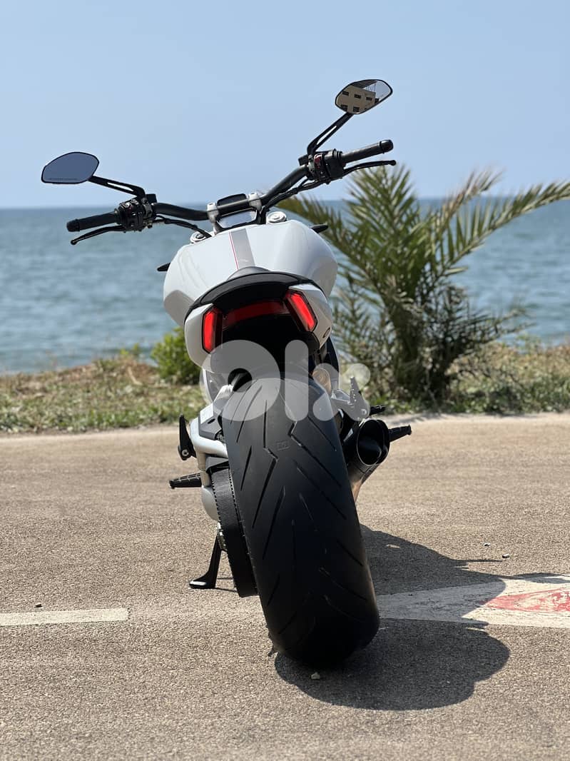 Ducati X Diavel S 4