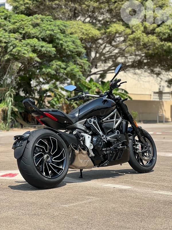 Ducati X diavel S 3