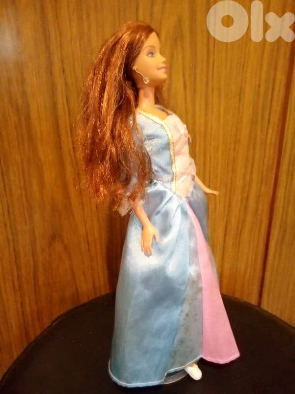 PRINCESS ERIKA &THE PAUPER TEA PARTY Great doll in her own dress+shoes 3