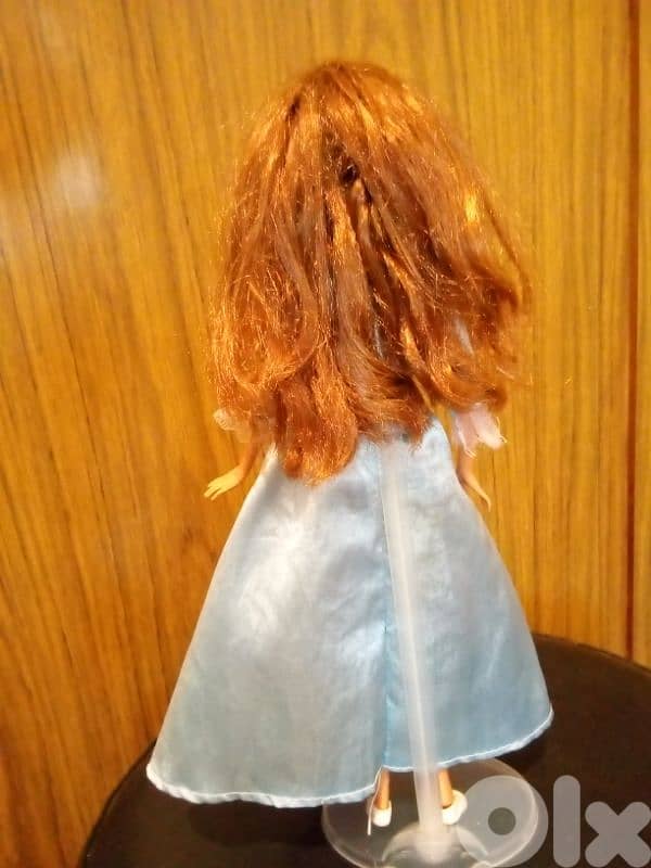 PRINCESS ERIKA &THE PAUPER TEA PARTY Great doll in her own dress+shoes 2