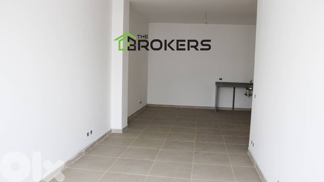 Office for Rent in Mazraa   مكتب للايجار في المزرعة 0
