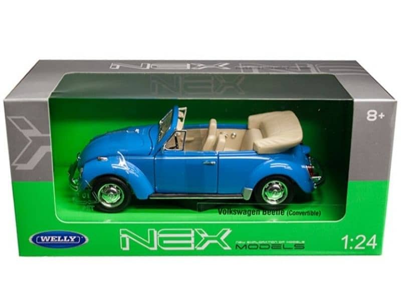 Volkswagen Beetle Cabriolet diecast car model 1;24. 4