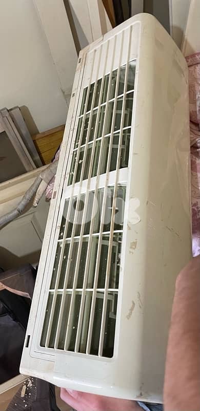 Samsung AC With Outdoor Unit No Remote 2