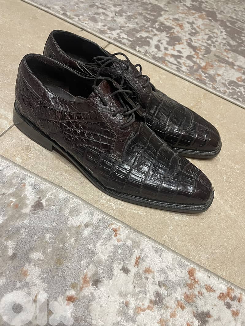 nice shoes high quality like new 2