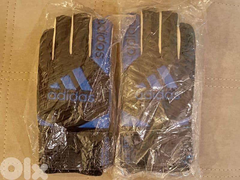 Adidas - Goalkeeper Gloves 4