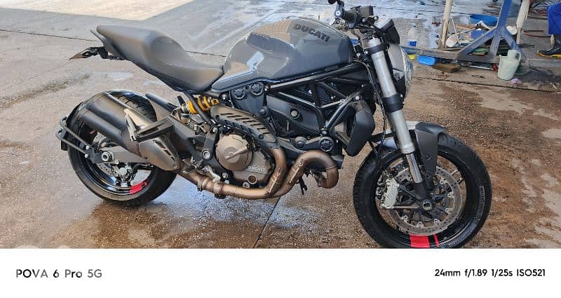 Ducati monster 821 2016 new in mint condition 2