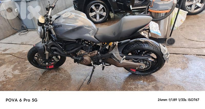 Ducati monster 821 2016 new in mint condition 3