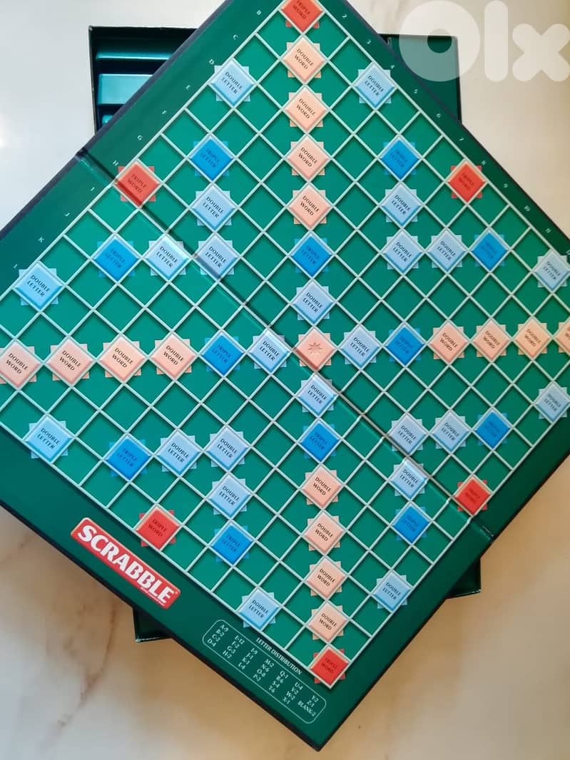 Scrabble original by Mattel 1