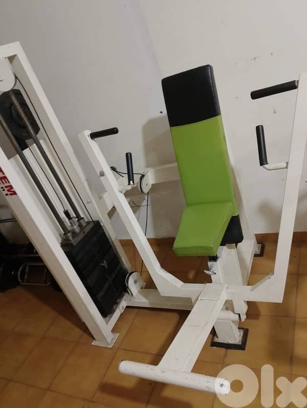 chest press like new 0