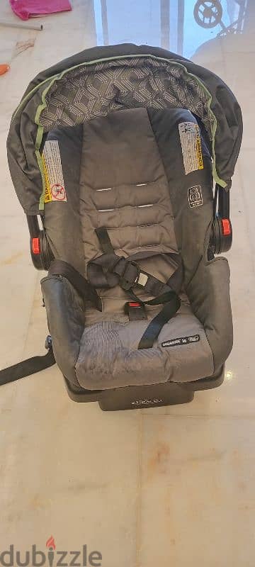 car seat -  كرسي سيارة للاطفال 0