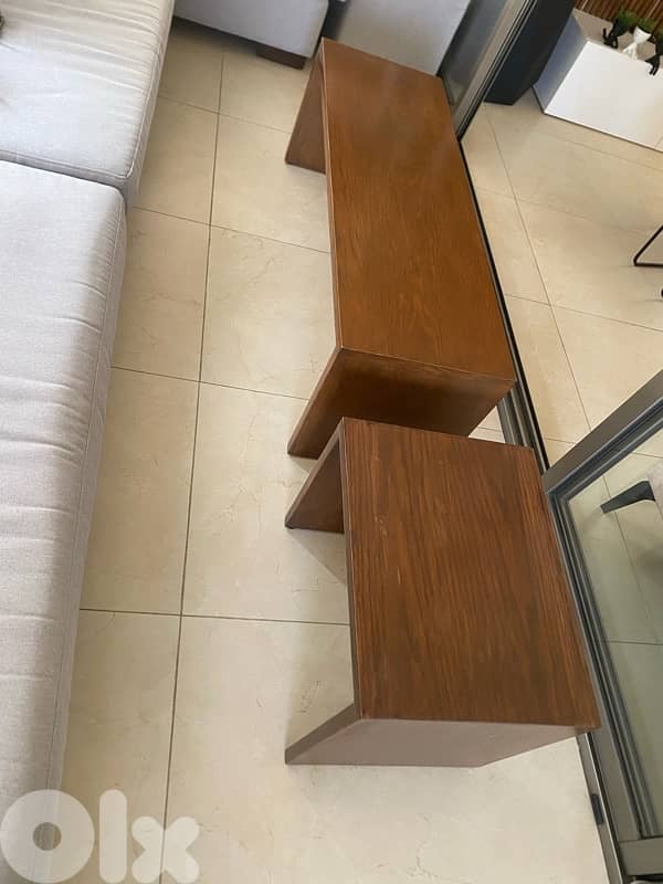 طاولات عدد ٢.     123/39.5 ارتفاع42.52/40 ارتفاع 41.5 1