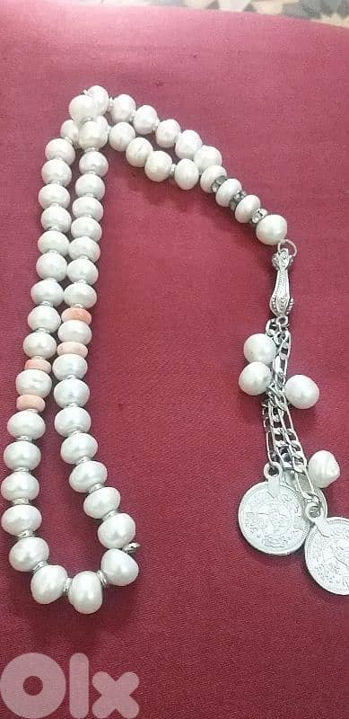 مسبحة لولو سعرها 35$ 0