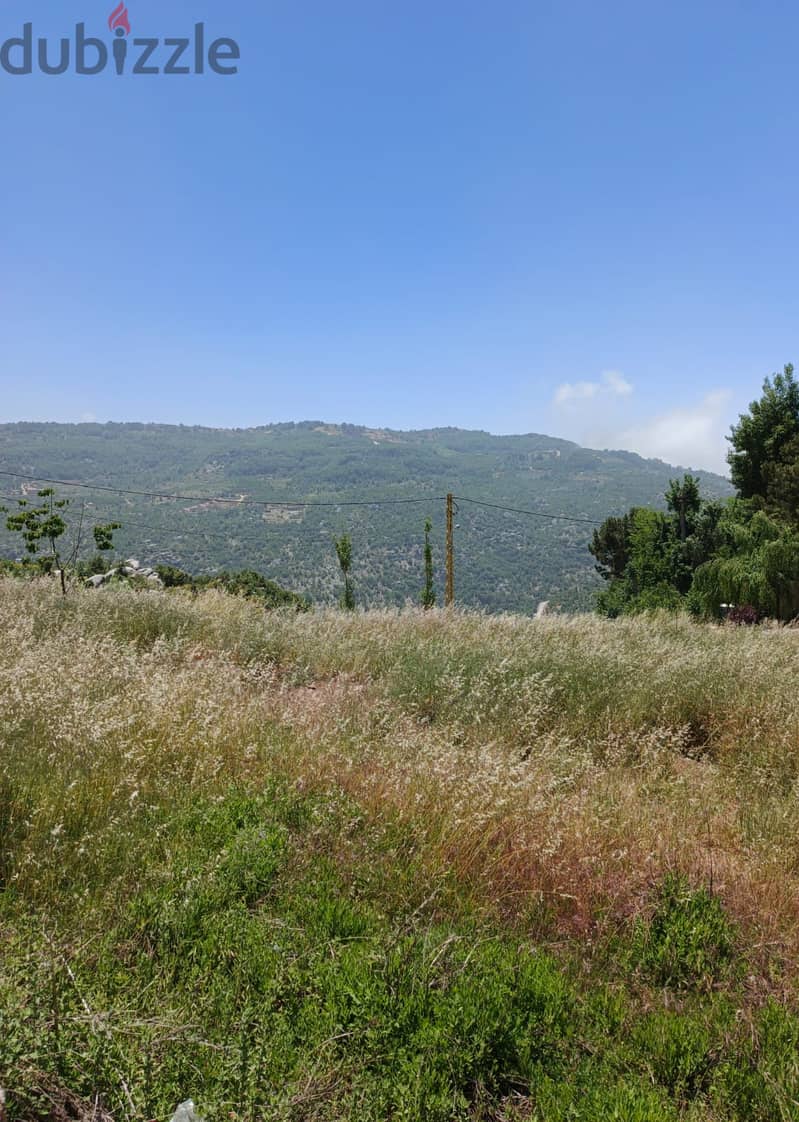 A 1300 m2 Land+Mountain view 4 Sale in Mayrouba-Hrajel - ميروبا-حراجل 0